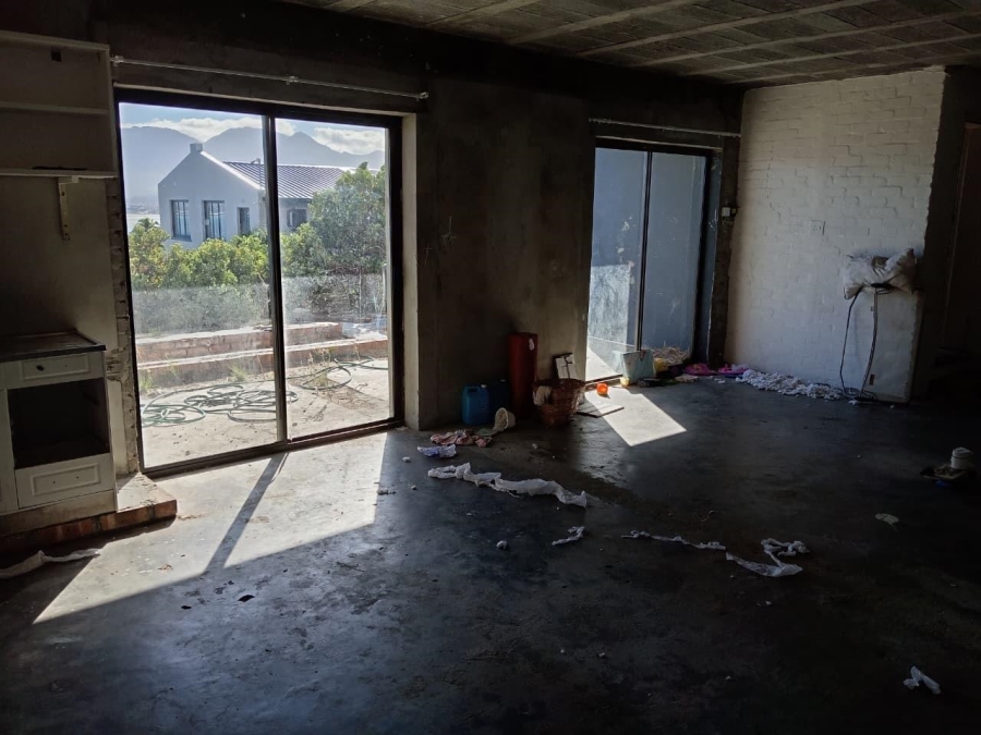 6 Bedroom Property for Sale in Gordons Bay Western Cape